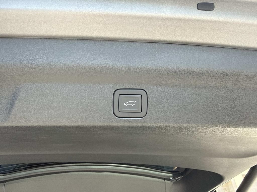2026 Cadillac ESCALADE IQL Luxury