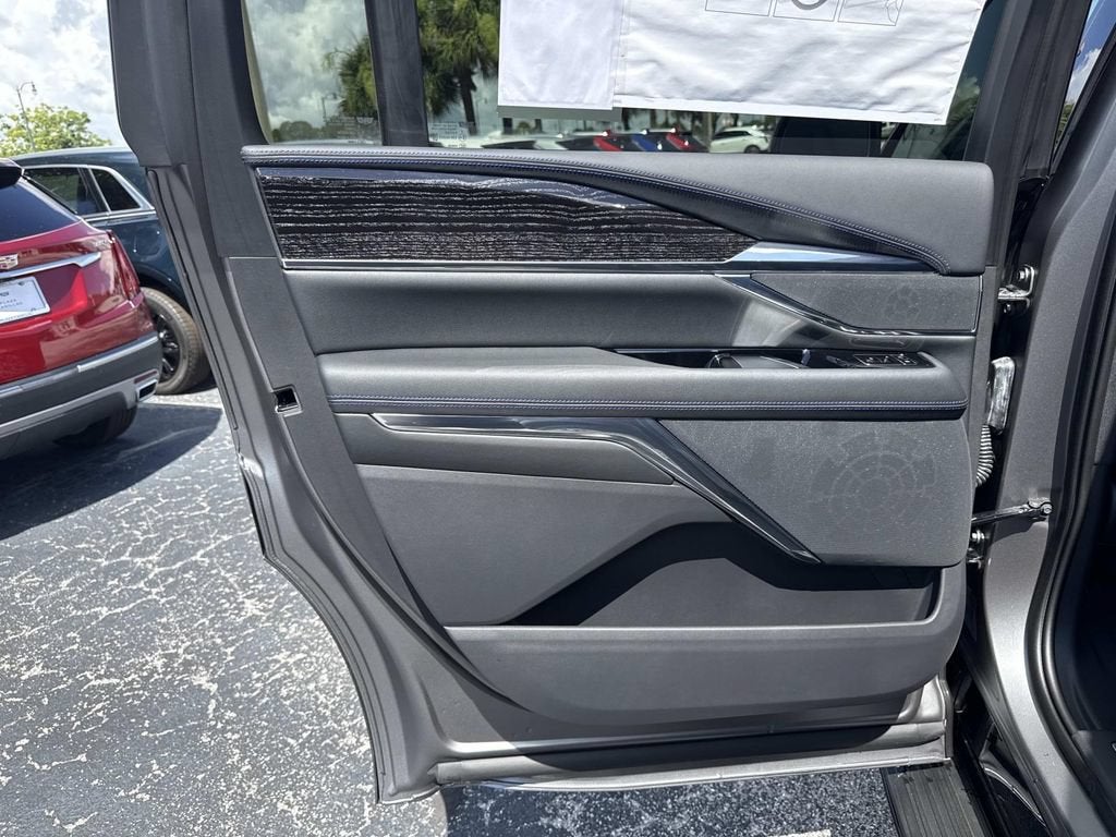 2026 Cadillac ESCALADE IQL Luxury