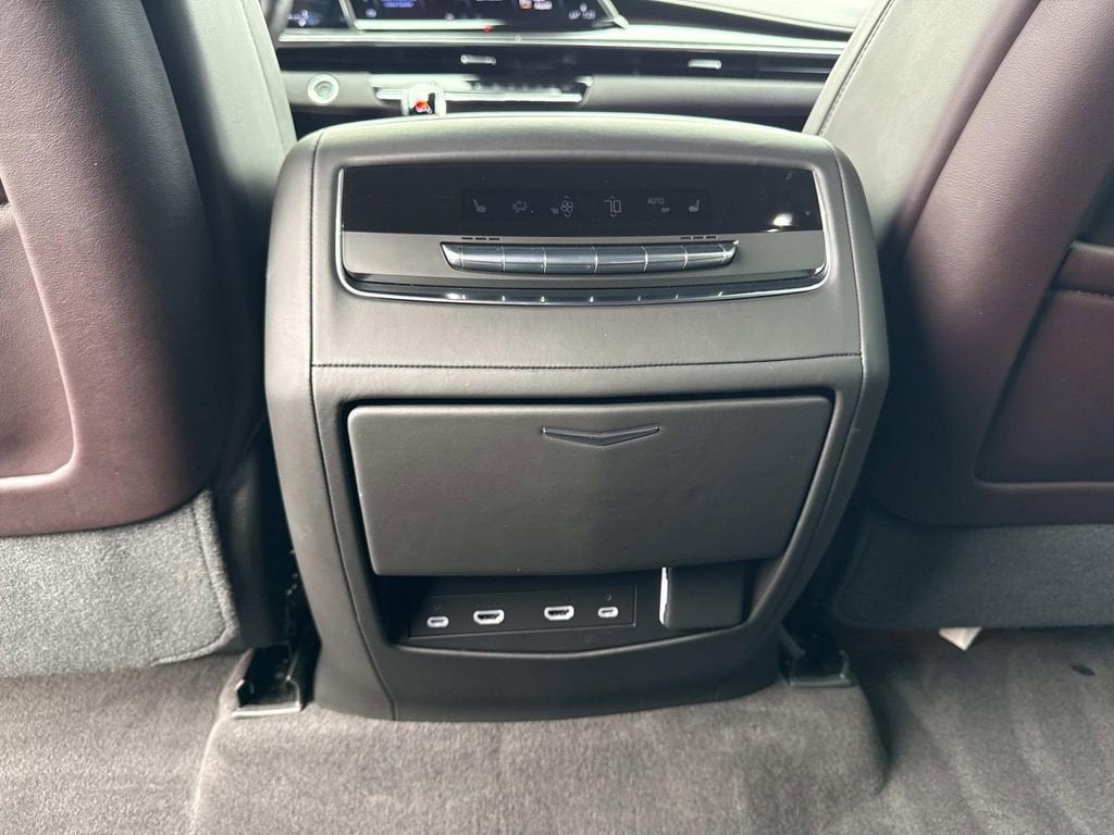 2022 Cadillac Escalade Premium Luxury Platinum