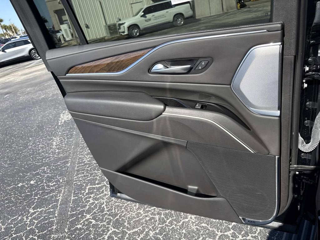 2024 Cadillac Escalade ESV Sport Platinum