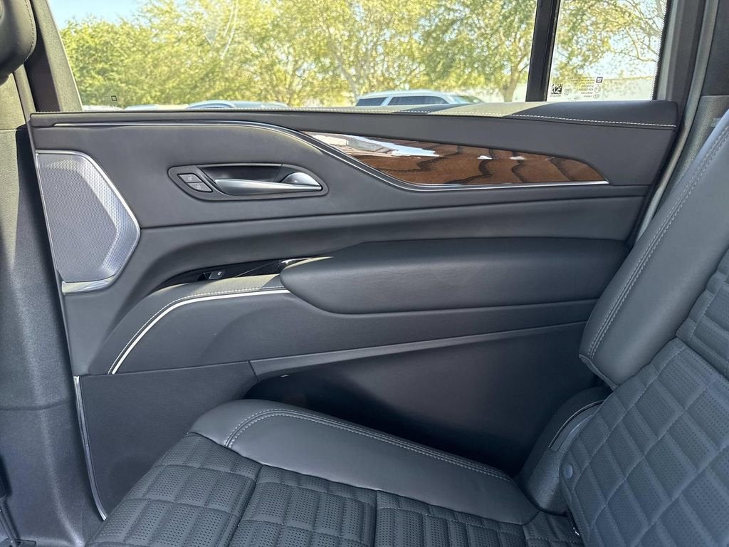 2024 Cadillac Escalade ESV Sport Platinum