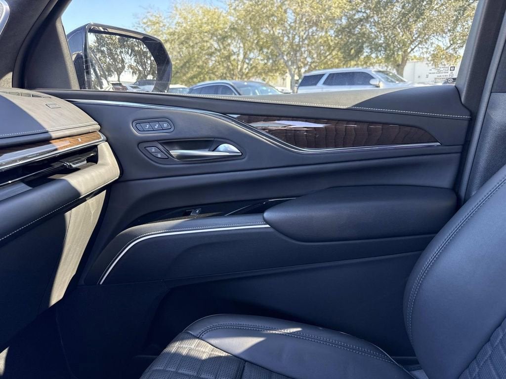 2024 Cadillac Escalade ESV Sport Platinum