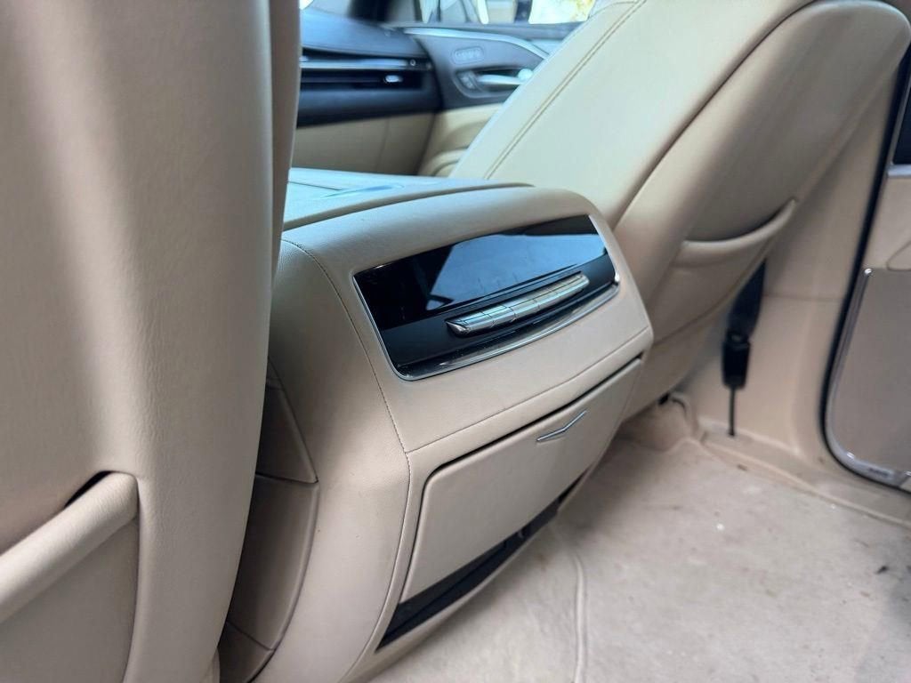 2023 Cadillac Escalade Premium Luxury