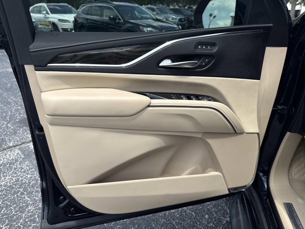 2023 Cadillac Escalade Premium Luxury