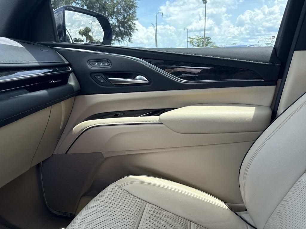 2023 Cadillac Escalade Premium Luxury