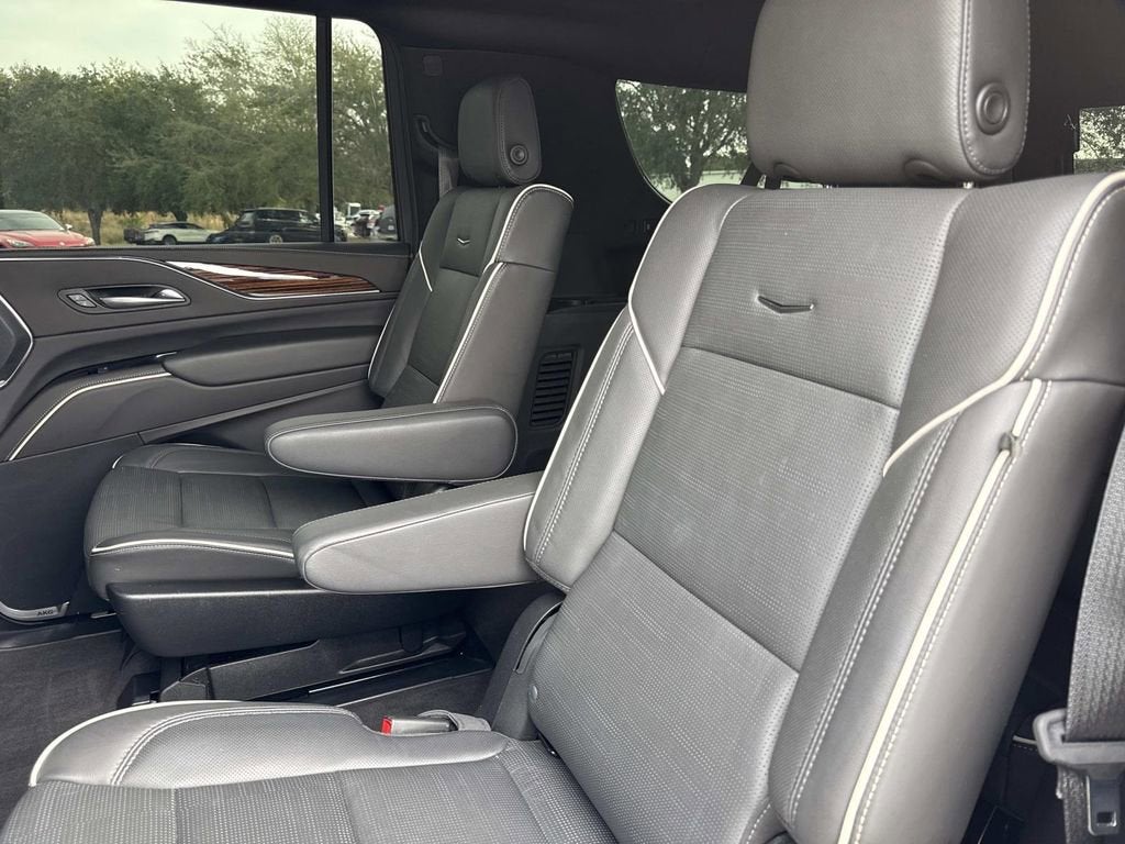 2024 Cadillac Escalade ESV Premium Luxury