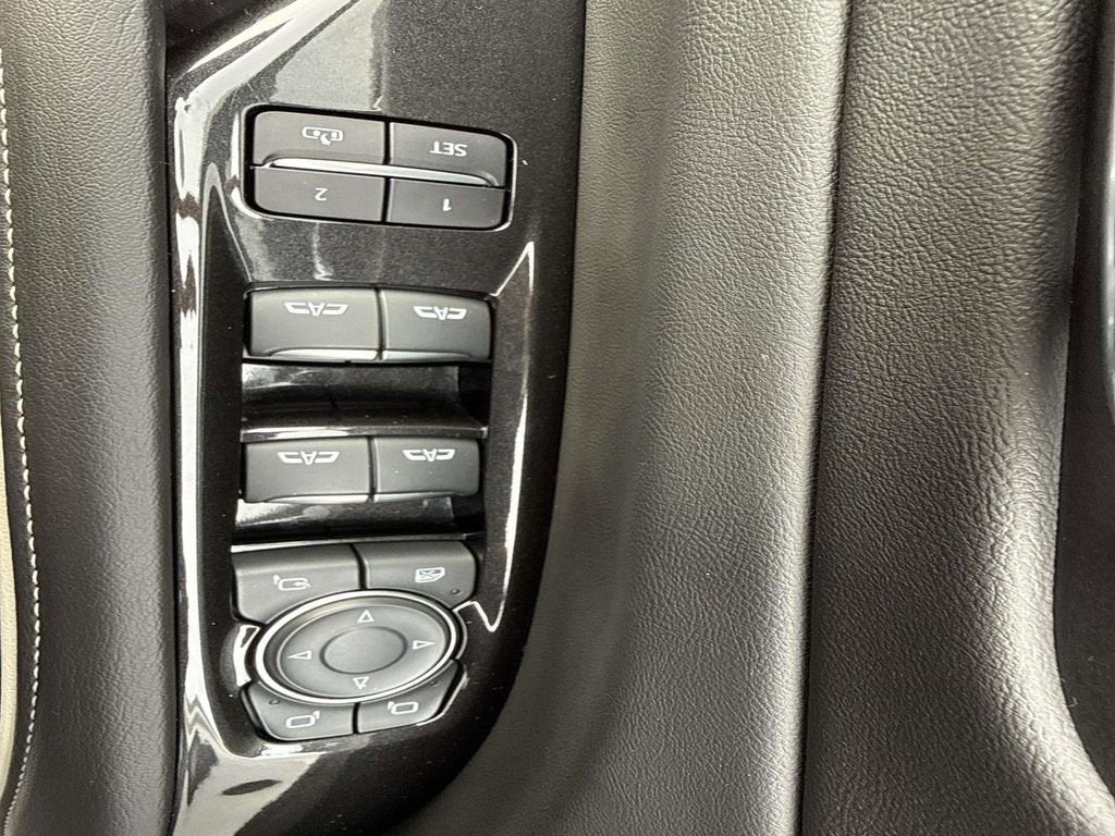 2024 Cadillac Escalade ESV Premium Luxury