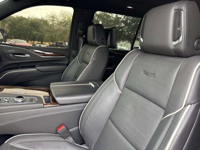 2024 Cadillac Escalade ESV Premium Luxury