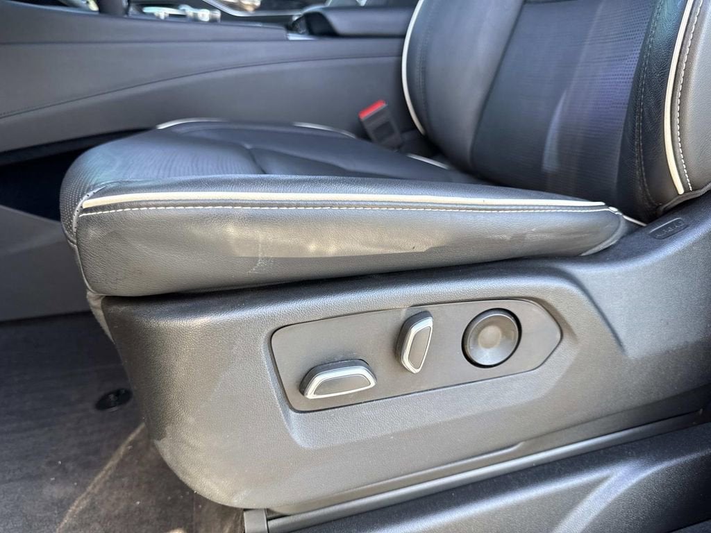 2023 Cadillac Escalade ESV Sport