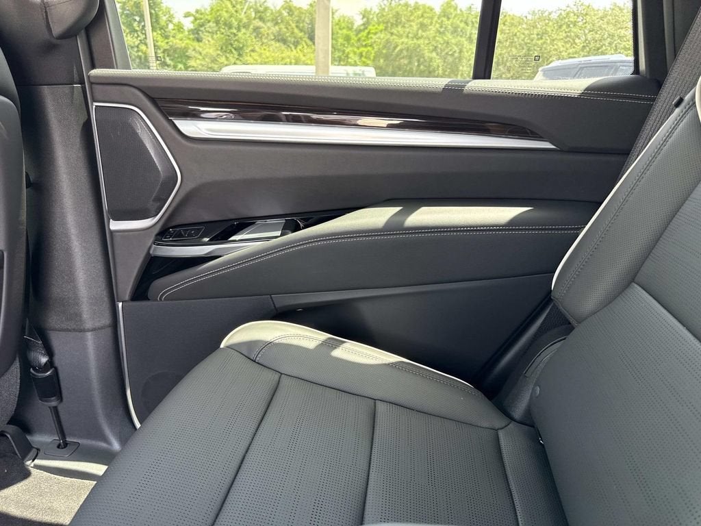 2026 Cadillac Escalade Luxury