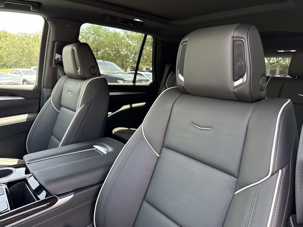 2026 Cadillac Escalade Luxury
