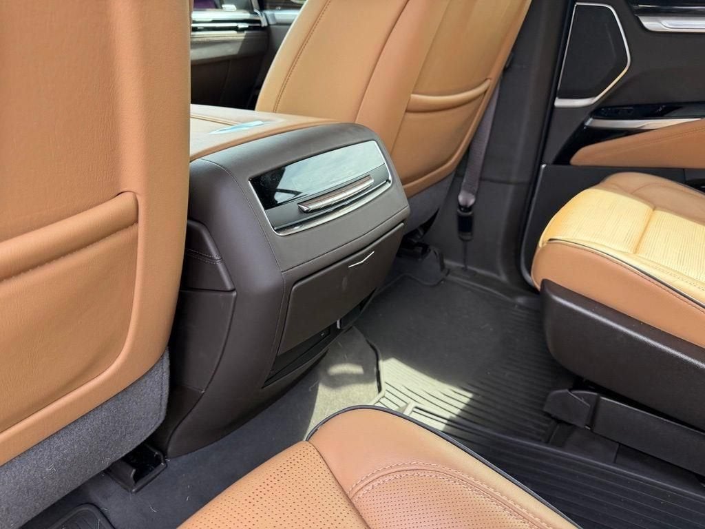 2025 Cadillac Escalade Premium Luxury