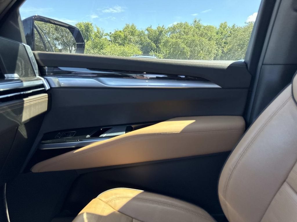 2025 Cadillac Escalade Premium Luxury