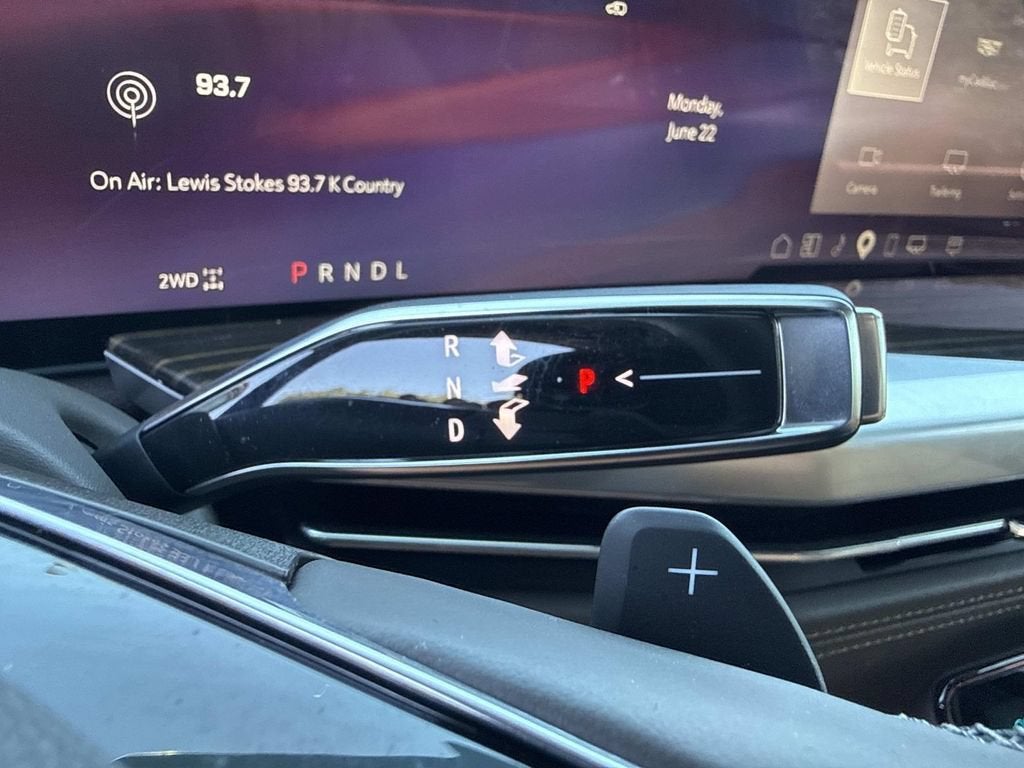 2025 Cadillac Escalade Premium Luxury