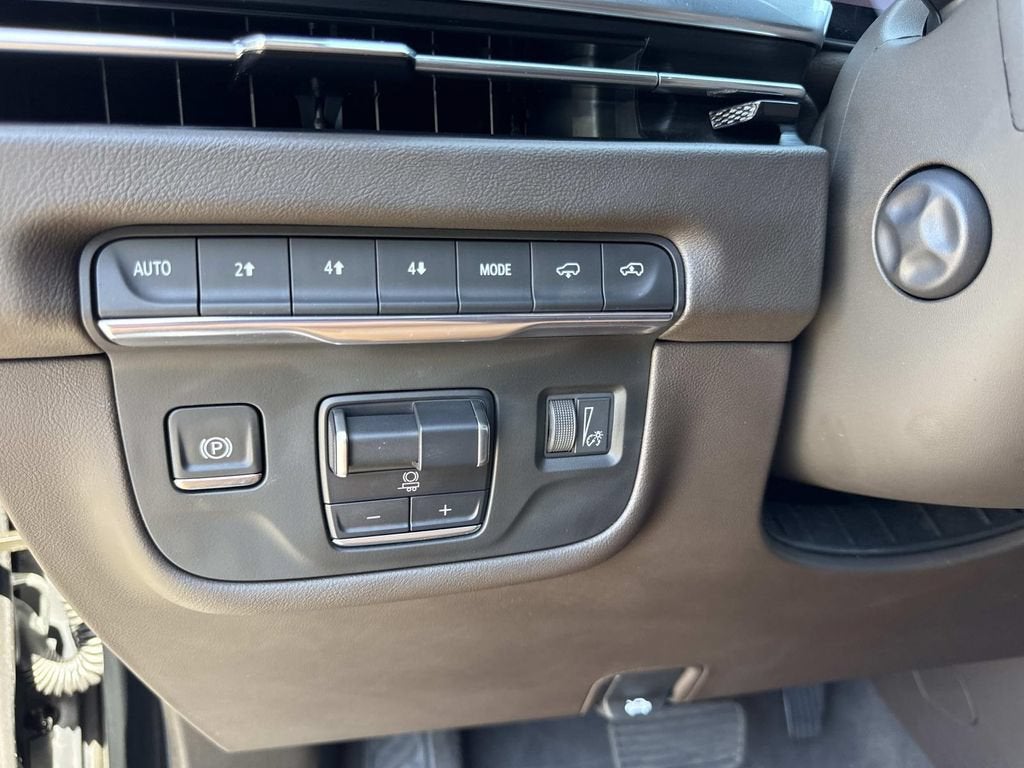 2025 Cadillac Escalade Premium Luxury