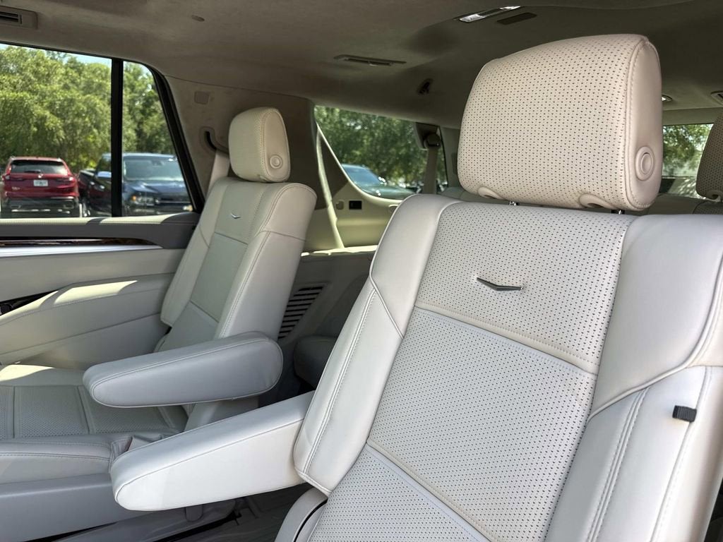 2026 Cadillac Escalade Platinum Luxury