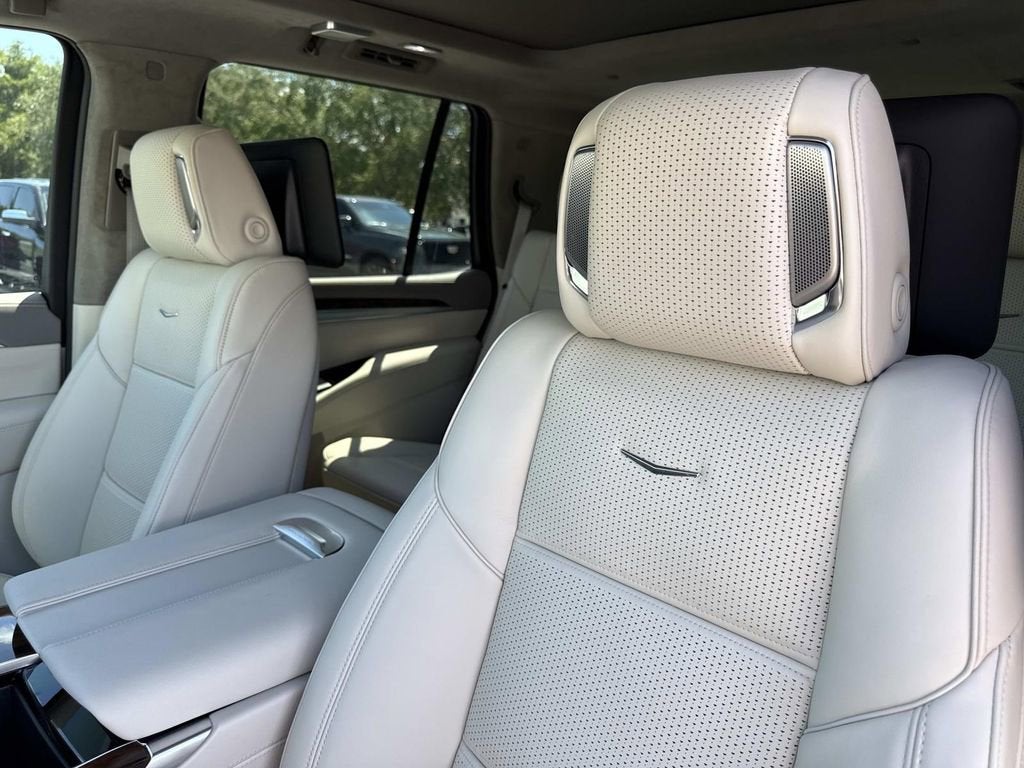 2026 Cadillac Escalade Platinum Luxury
