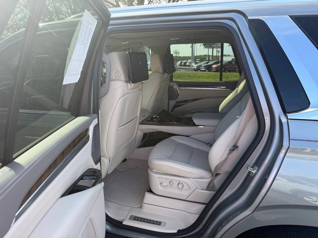 2026 Cadillac Escalade Platinum Luxury