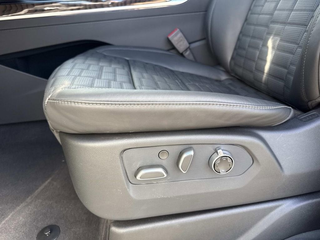 2026 Cadillac Escalade Platinum Luxury