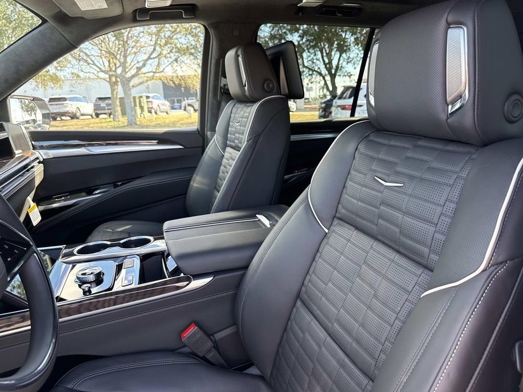 2026 Cadillac Escalade Platinum Luxury