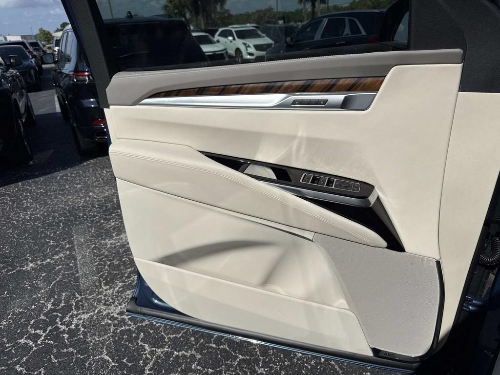 2026 Cadillac Escalade Platinum Sport