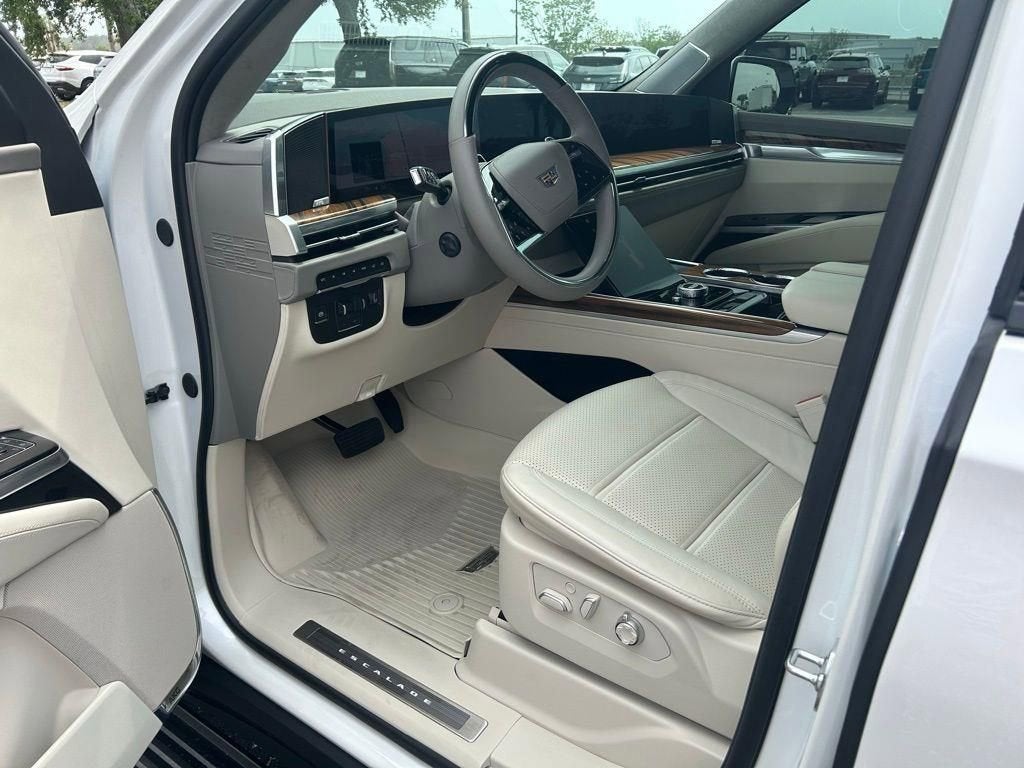 2025 Cadillac Escalade Sport Platinum