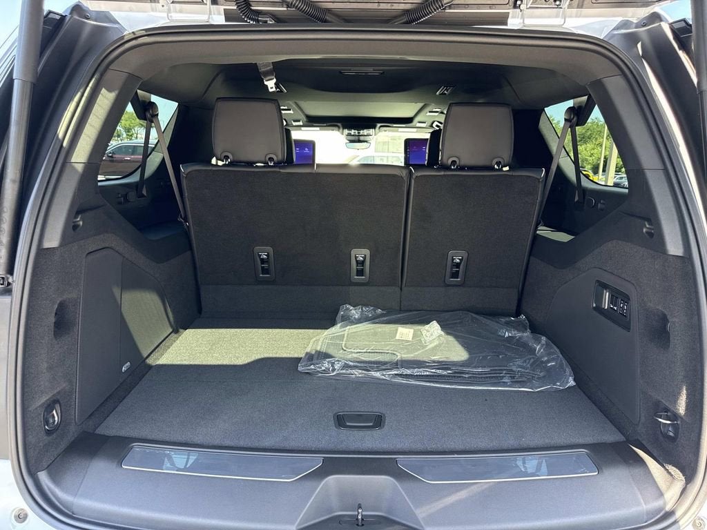 2026 Cadillac Escalade ESV Luxury