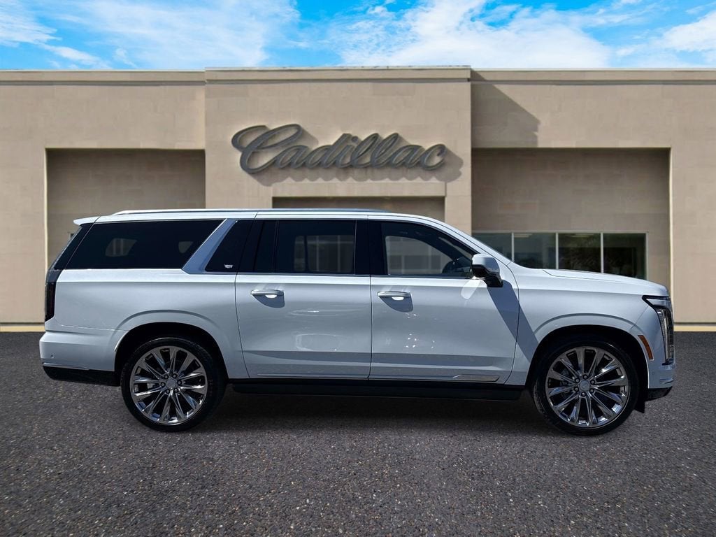 2026 Cadillac Escalade ESV Luxury