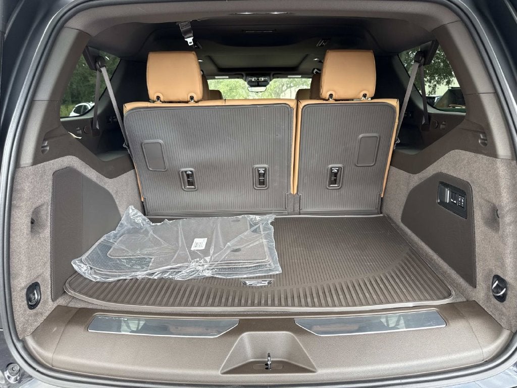 2026 Cadillac Escalade ESV Luxury