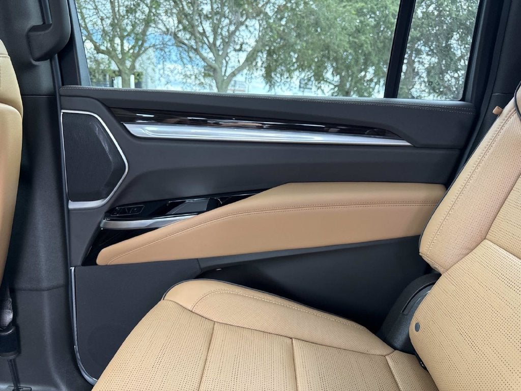 2026 Cadillac Escalade ESV Luxury