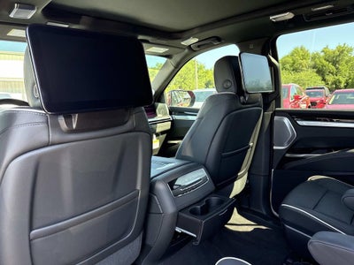 2026 Cadillac Escalade ESV Luxury