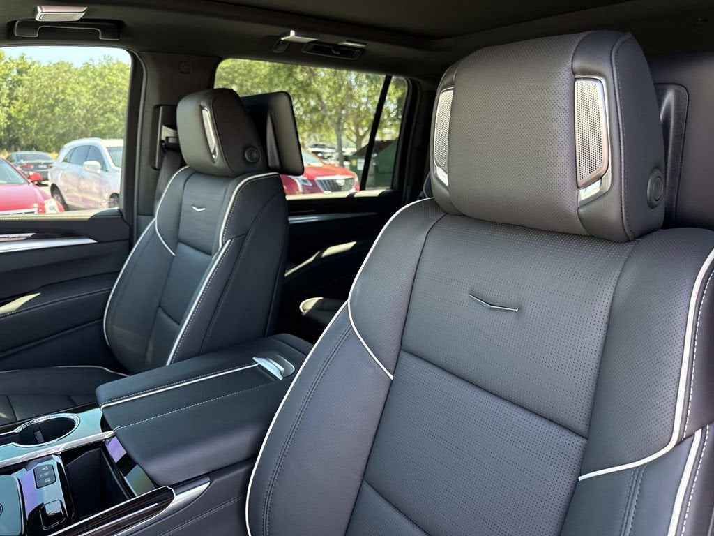 2026 Cadillac Escalade ESV Luxury
