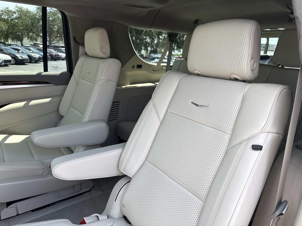 2026 Cadillac Escalade ESV Platinum Sport