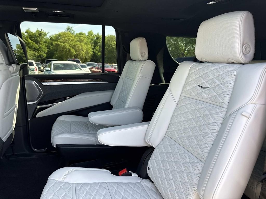 2026 Cadillac Escalade ESV Platinum Sport