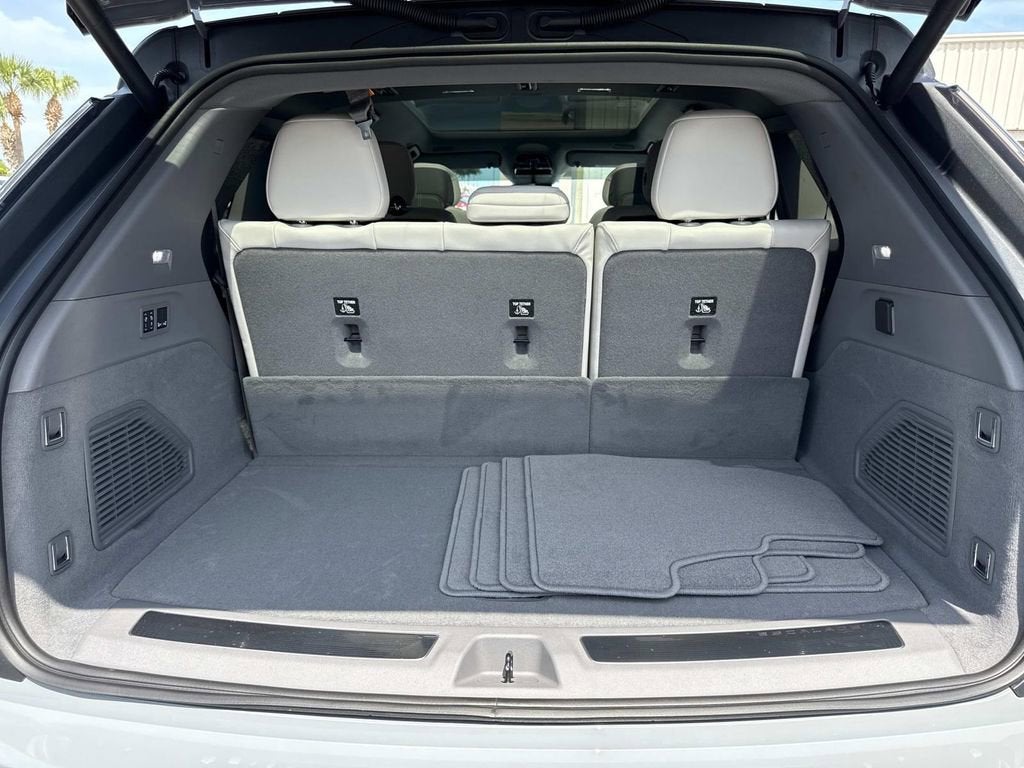 2026 Cadillac ESCALADE IQ Luxury