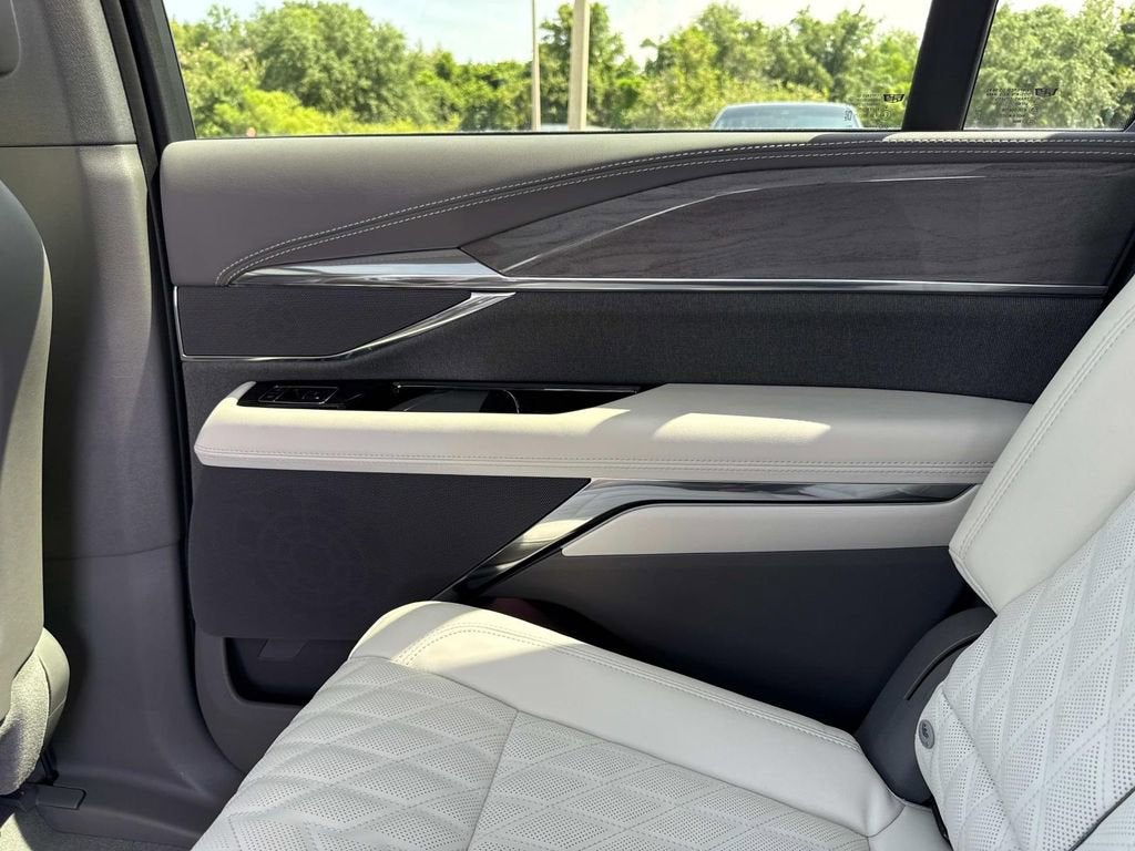 2026 Cadillac ESCALADE IQ Luxury