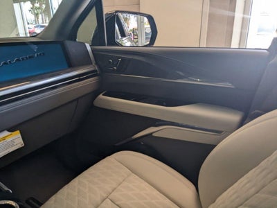 2025 Cadillac ESCALADE IQ Luxury 1