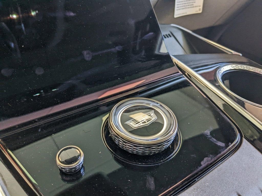 2025 Cadillac ESCALADE IQ Luxury 1