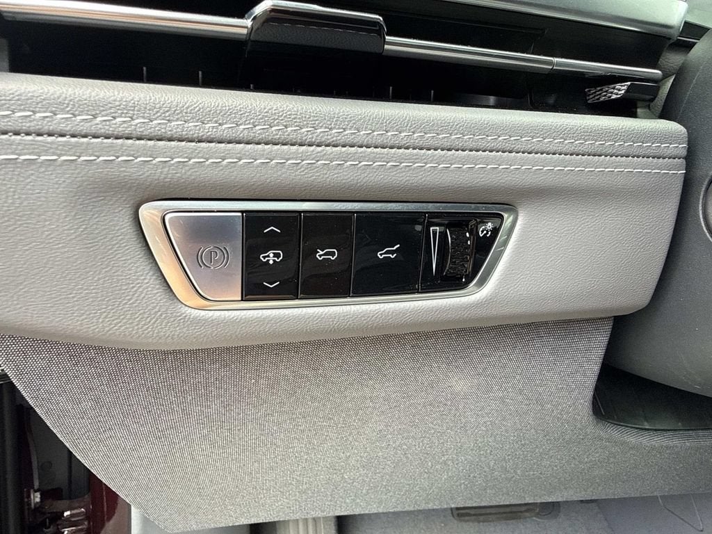 2025 Cadillac ESCALADE IQ Luxury 1