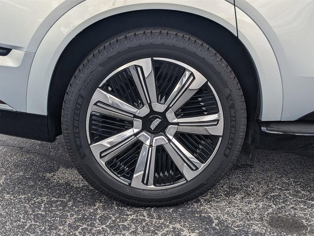 2025 Cadillac ESCALADE IQ Luxury 2