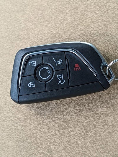 2025 Cadillac ESCALADE IQ Luxury 2