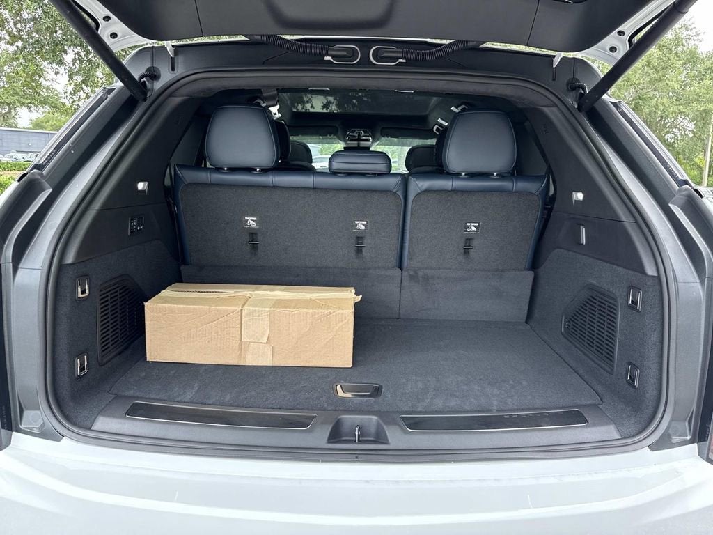 2025 Cadillac ESCALADE IQ Sport 2