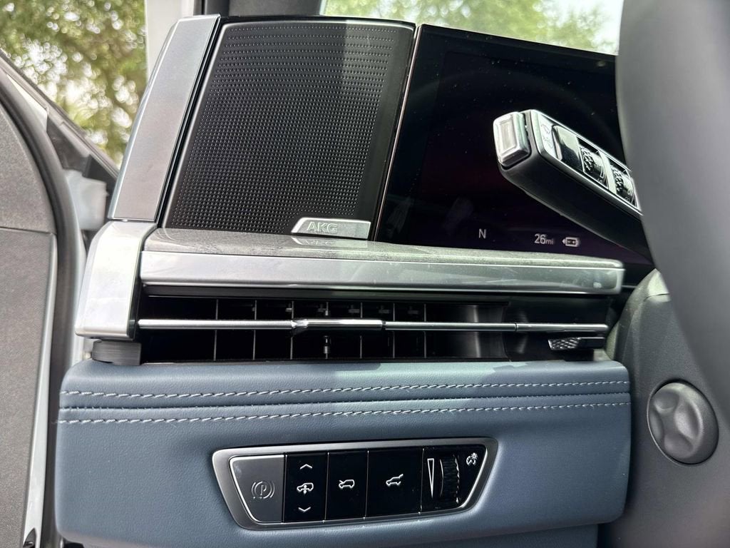 2025 Cadillac ESCALADE IQ Sport 2