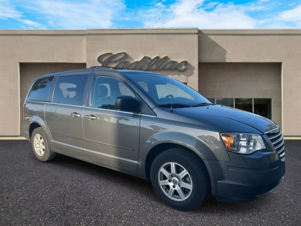 2010 Chrysler Town & Country LX