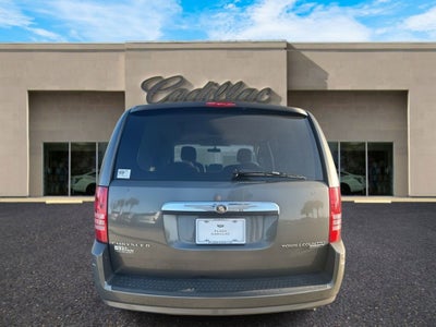 2010 Chrysler Town & Country LX