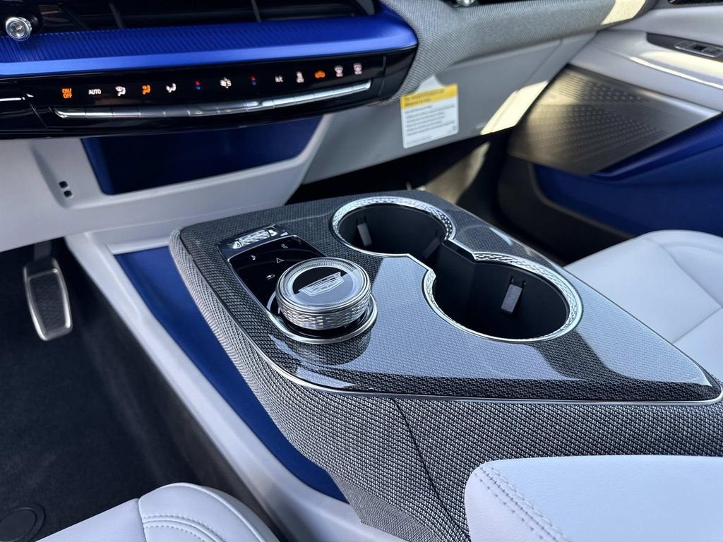 2026 Cadillac OPTIQ Luxury