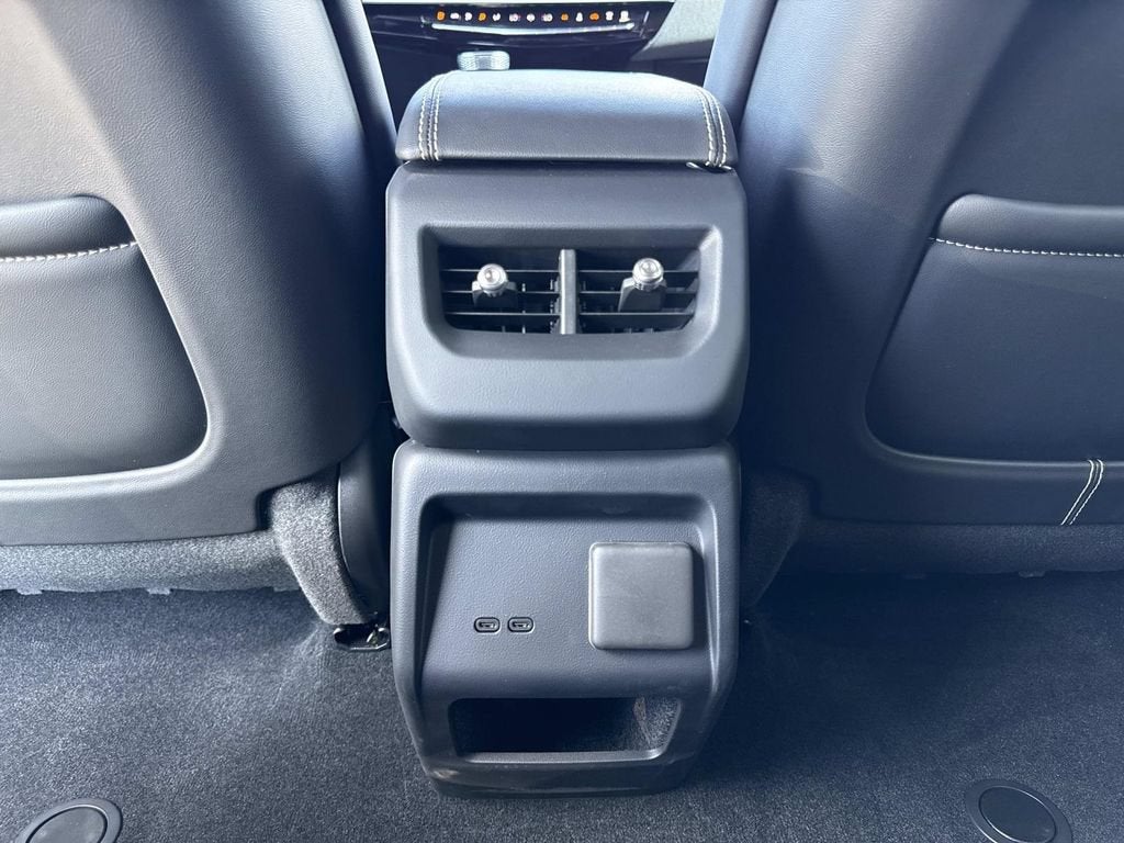 2027 Cadillac OPTIQ Luxury