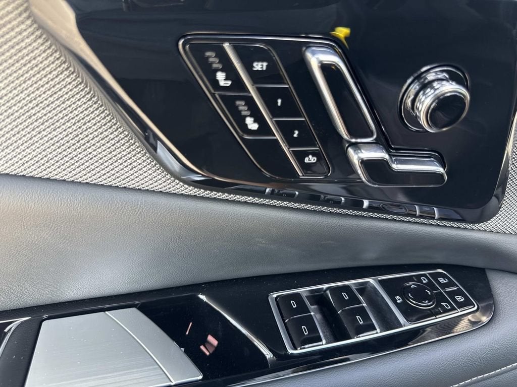 2027 Cadillac OPTIQ Luxury