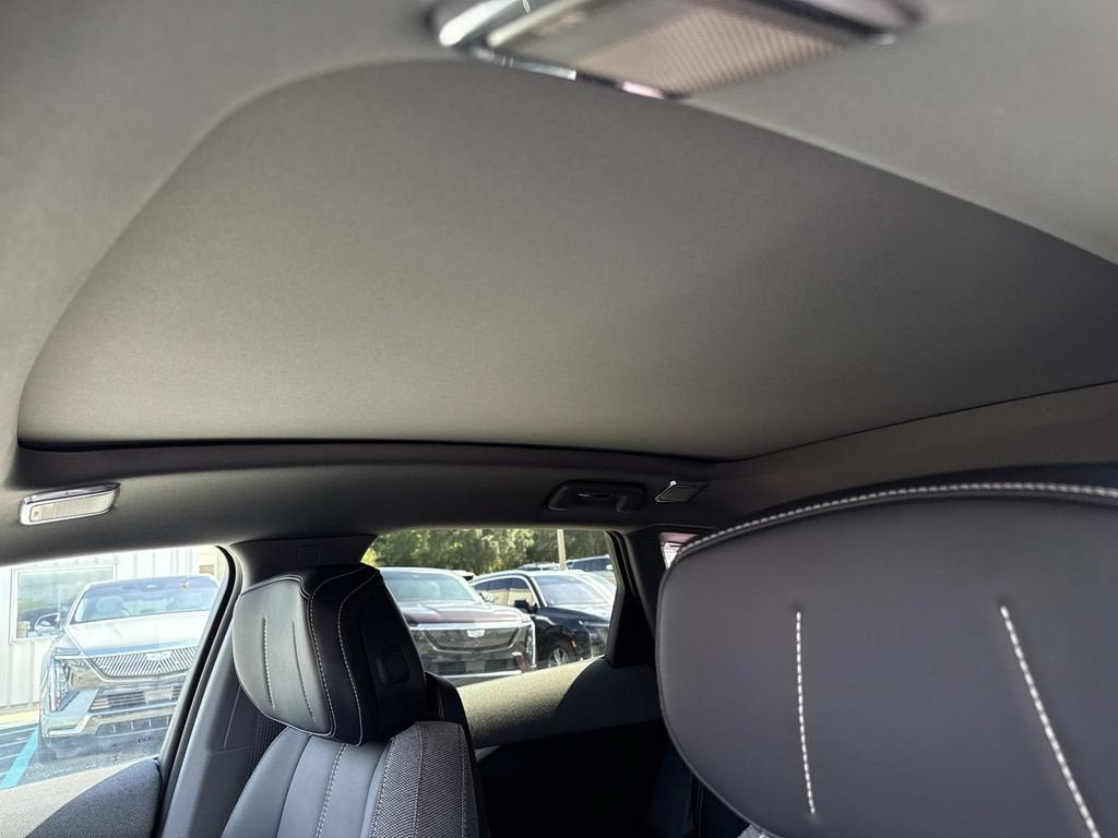 2027 Cadillac OPTIQ Luxury