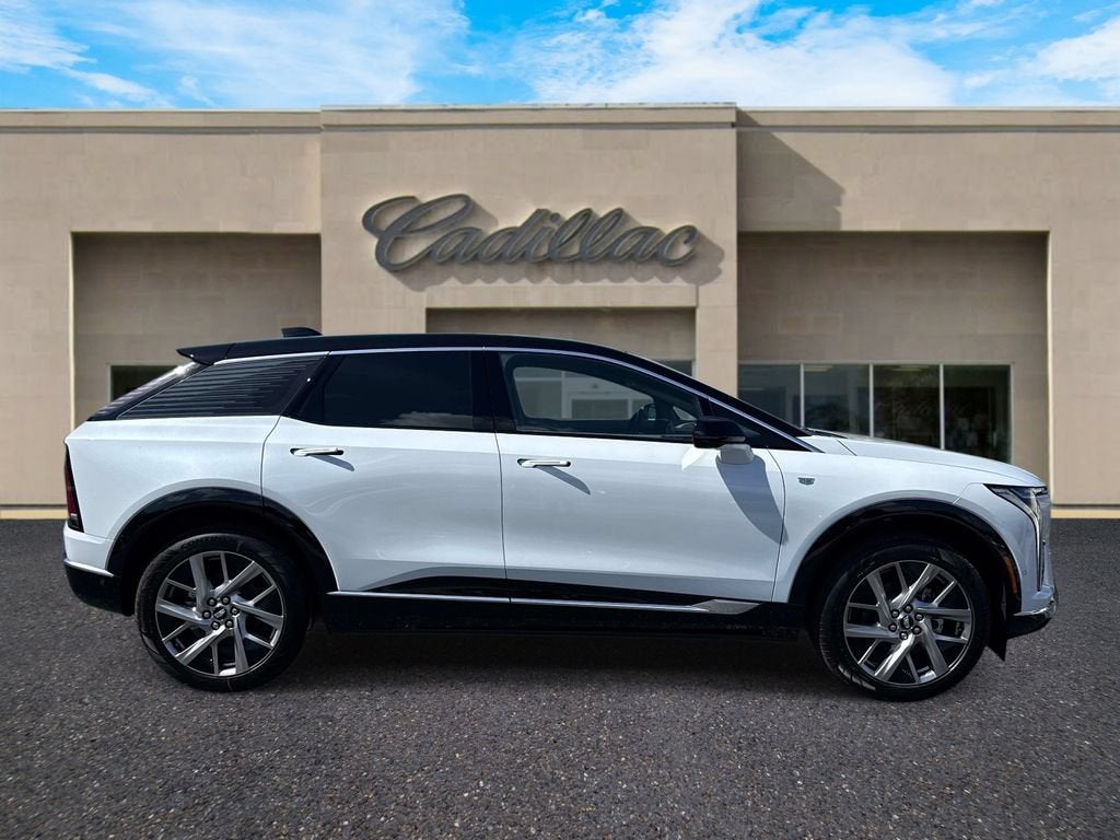 2027 Cadillac OPTIQ Luxury